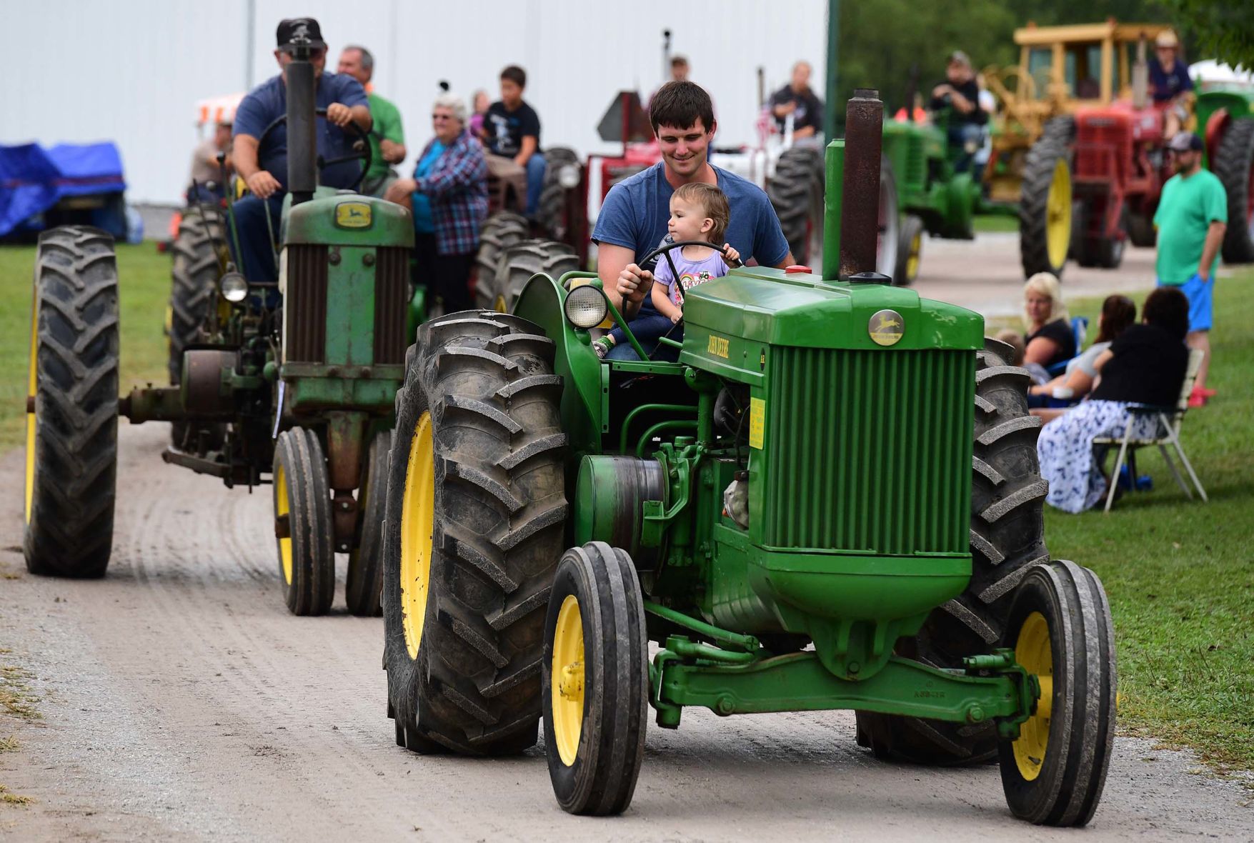 Tractor Parade 1